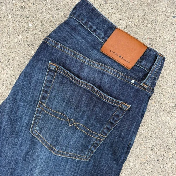 Lucky Brand 221 Original Straight Jeans Mens 34x30 Dark Wash Denim - Picture 1 of 7